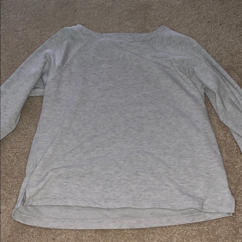 grey sweatshirt